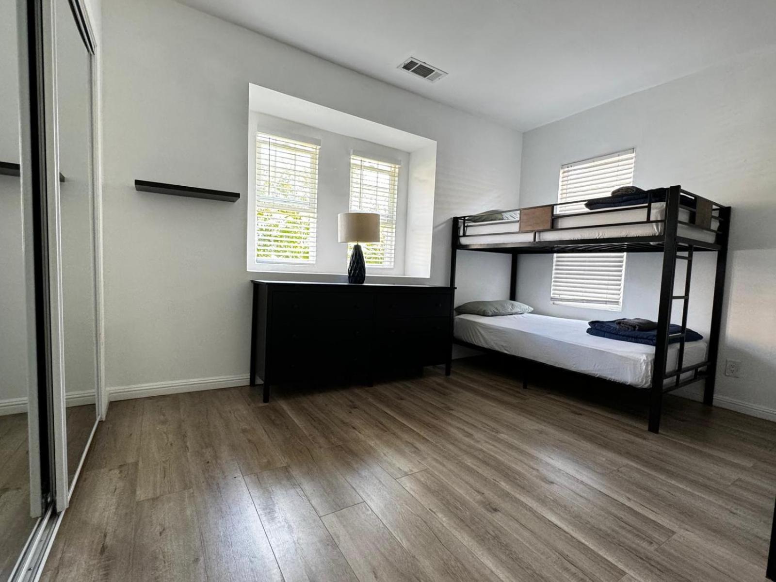 White House Hostel Лос Анджелис Екстериор снимка