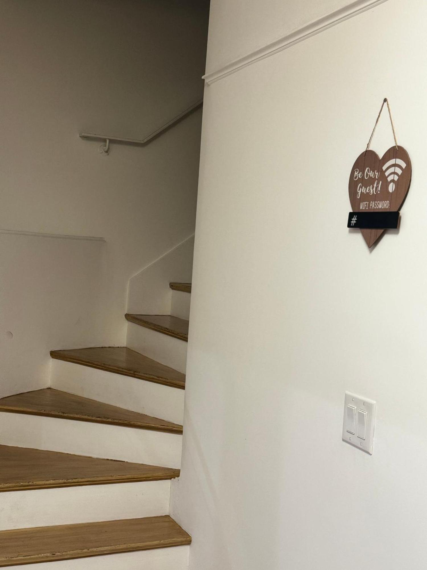 White House Hostel Лос Анджелис Екстериор снимка